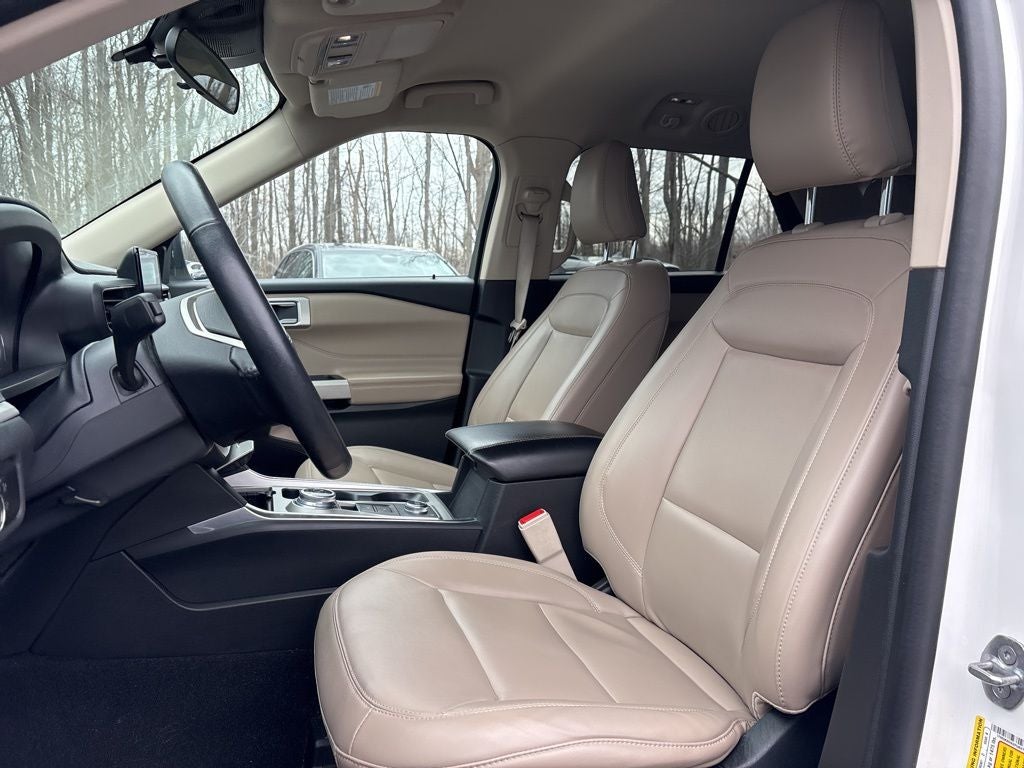 2023 Ford Explorer XLT 4WD