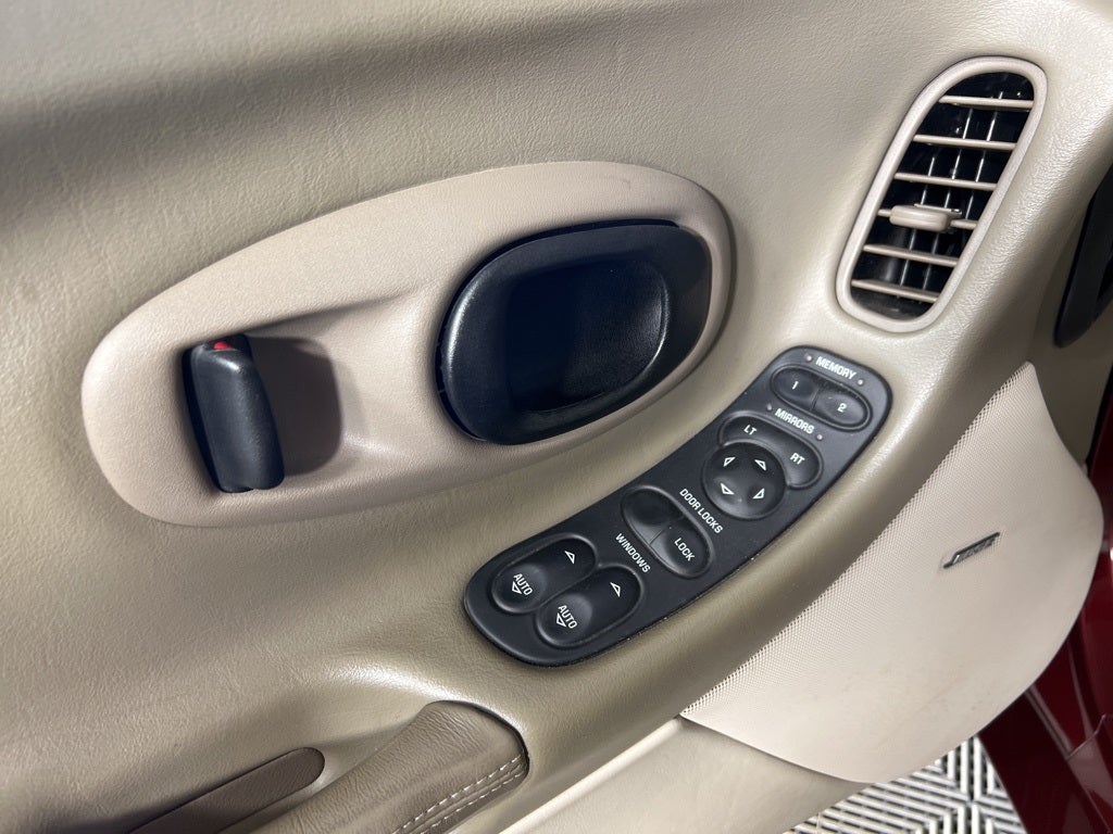 2003 Chevrolet Corvette Base