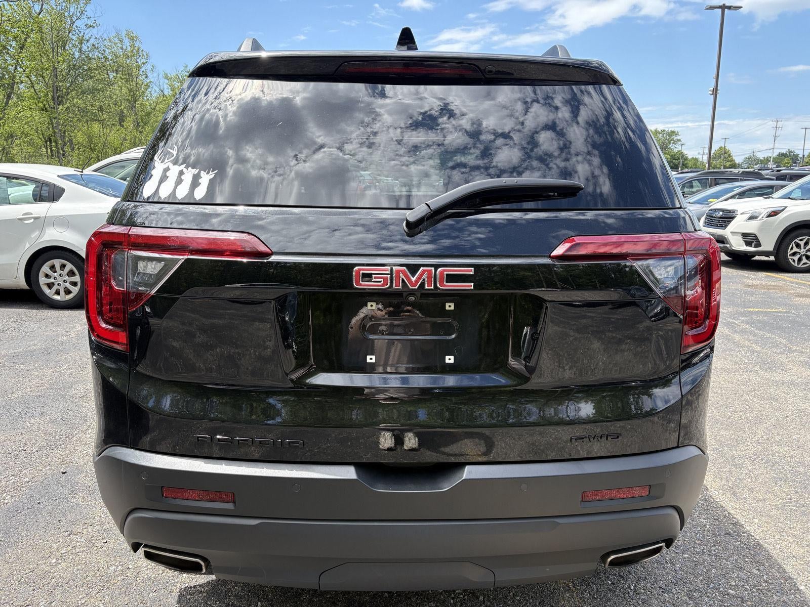 2022 GMC Acadia SLT