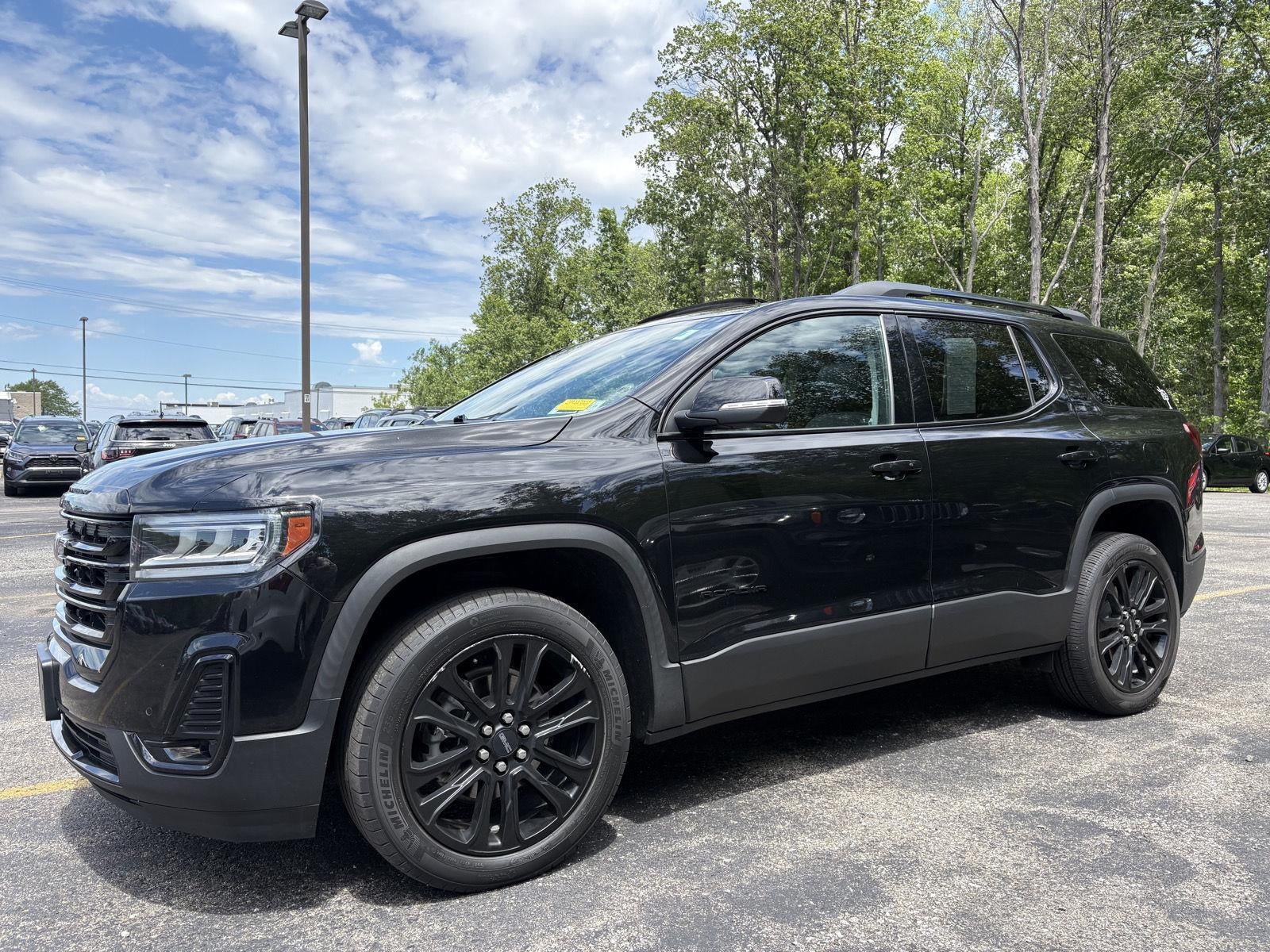 2022 GMC Acadia SLT