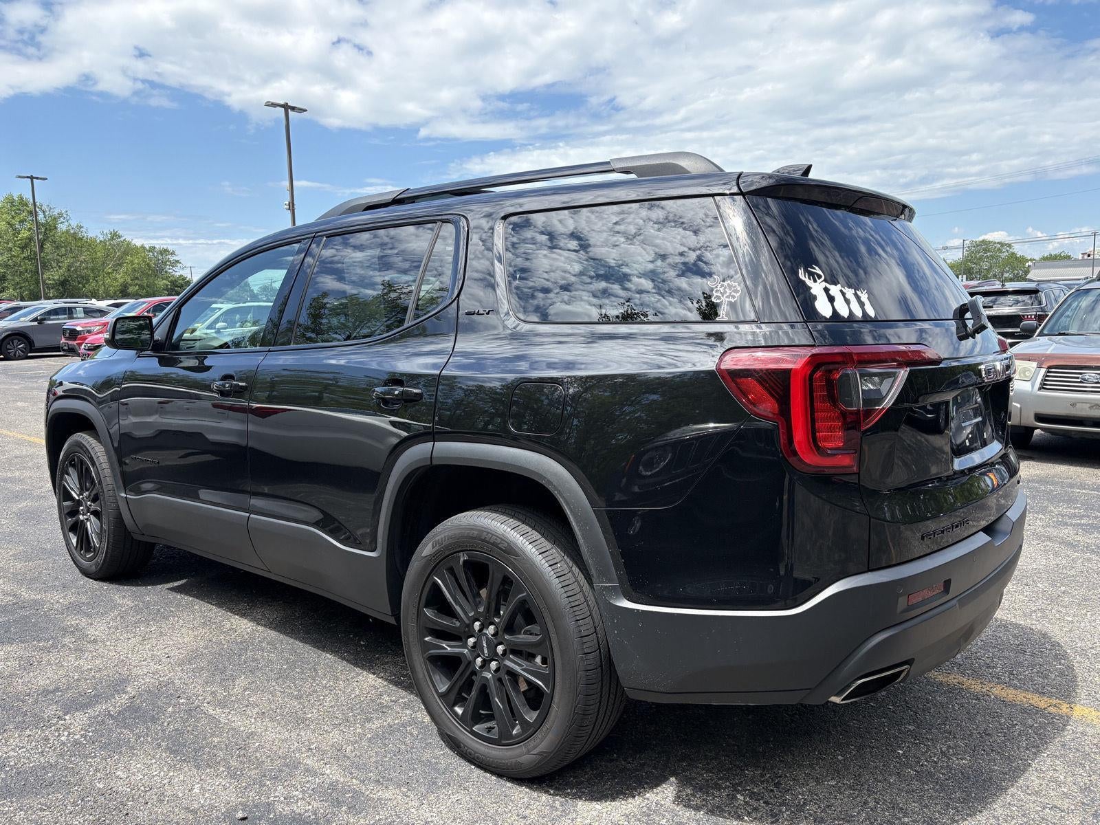 2022 GMC Acadia SLT