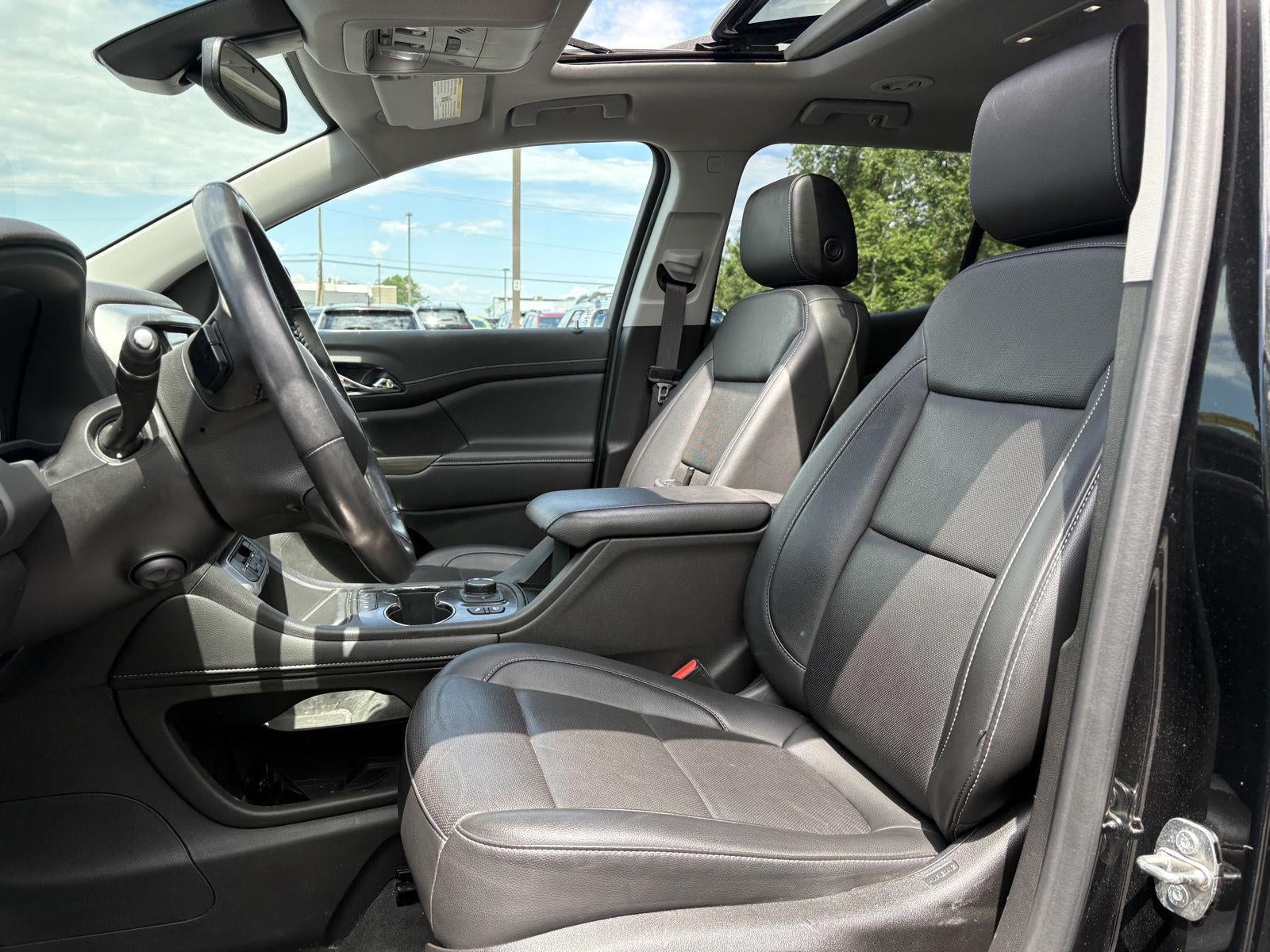 2022 GMC Acadia SLT