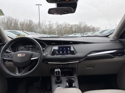 2023 Cadillac XT4 Luxury