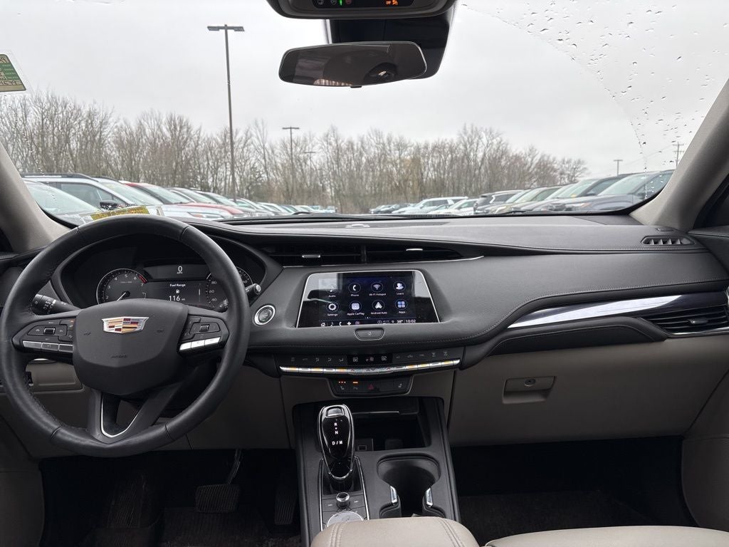 2023 Cadillac XT4 Luxury