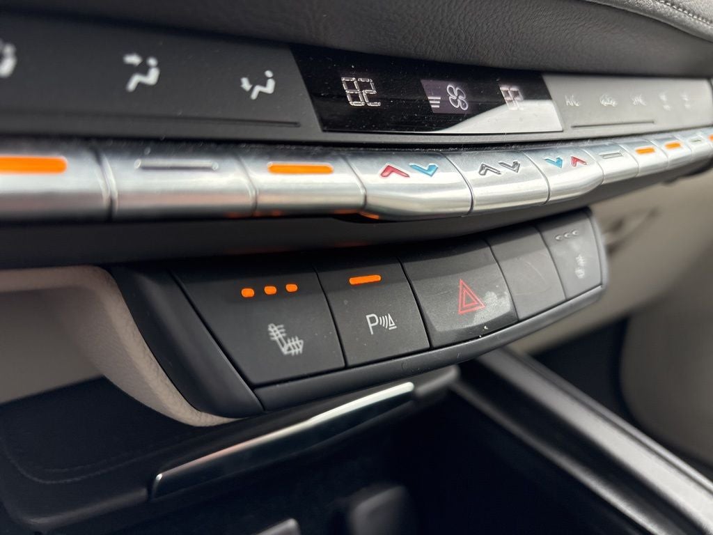 2023 Cadillac XT4 Luxury