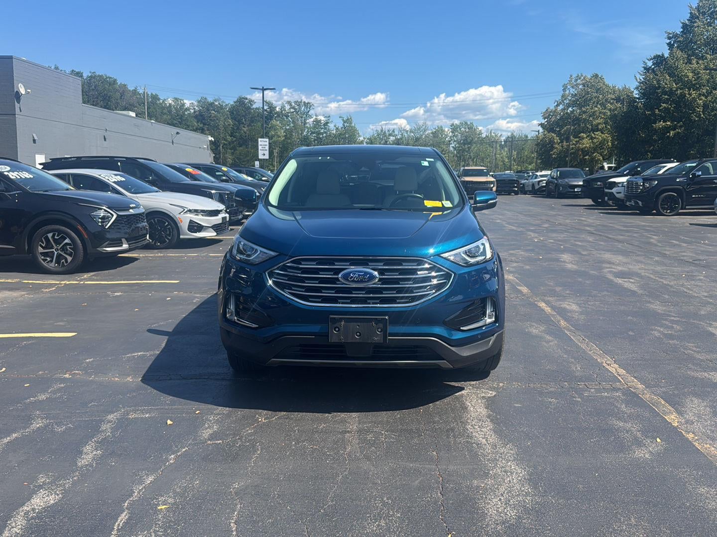 2020 Ford Edge Titanium