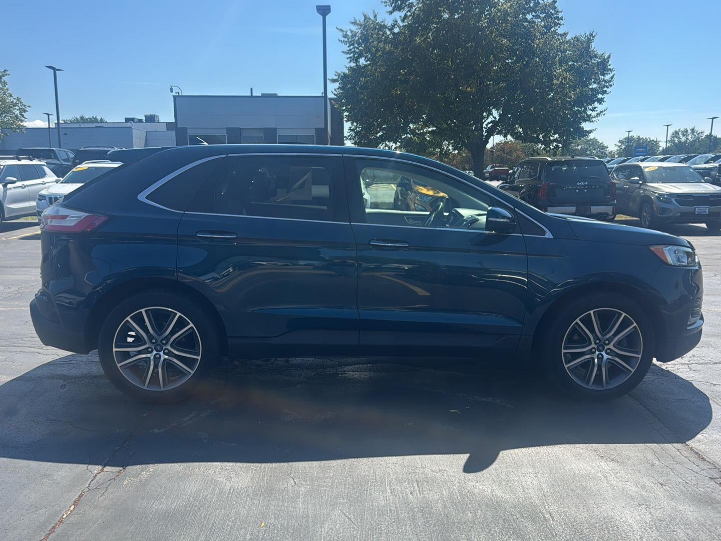 2020 Ford Edge Titanium