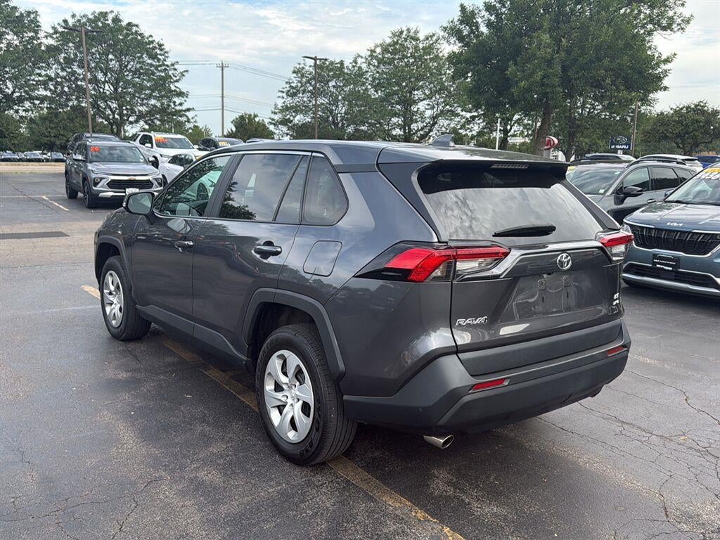 2023 Toyota RAV4 LE