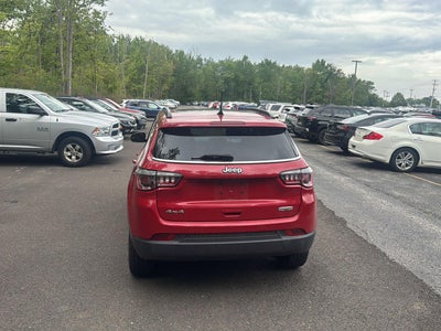 2020 Jeep Compass Latitude w/Sun/Safety Pkg