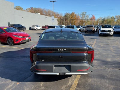 2025 Kia K4 LXS