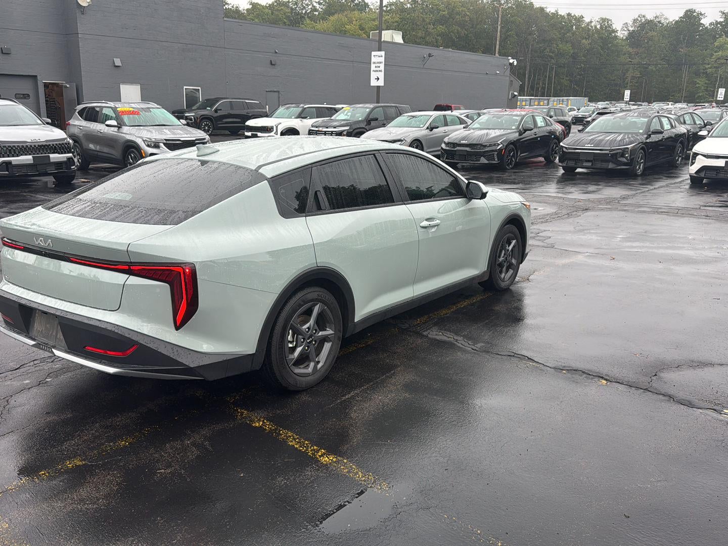 2026 Kia K4 LXS