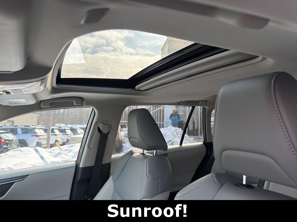 2025 Toyota RAV4 Hybrid XLE Premium