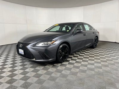 2025 Lexus ES 300h F SPORT Design