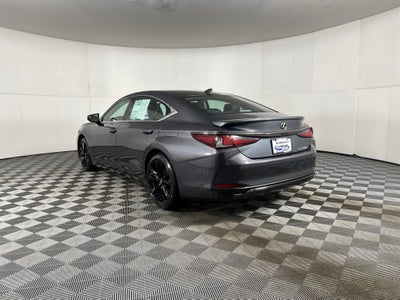 2025 Lexus ES 300h F SPORT Design