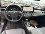 2025 Lexus ES 300h F SPORT Design