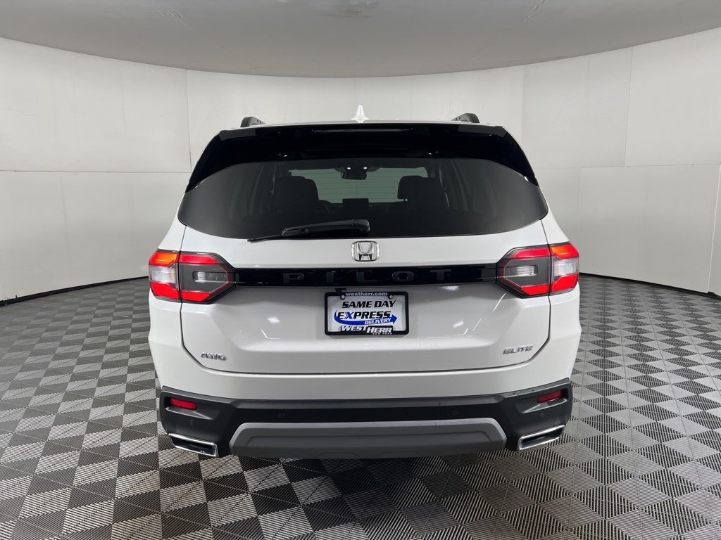 2023 Honda Pilot Elite AWD