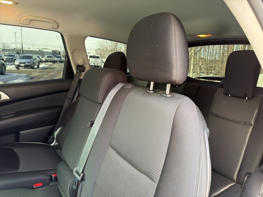 2020 Nissan Pathfinder S