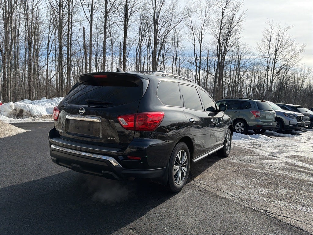 2020 Nissan Pathfinder S