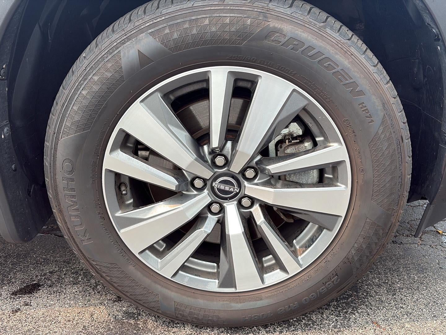 2024 Nissan Pathfinder SL