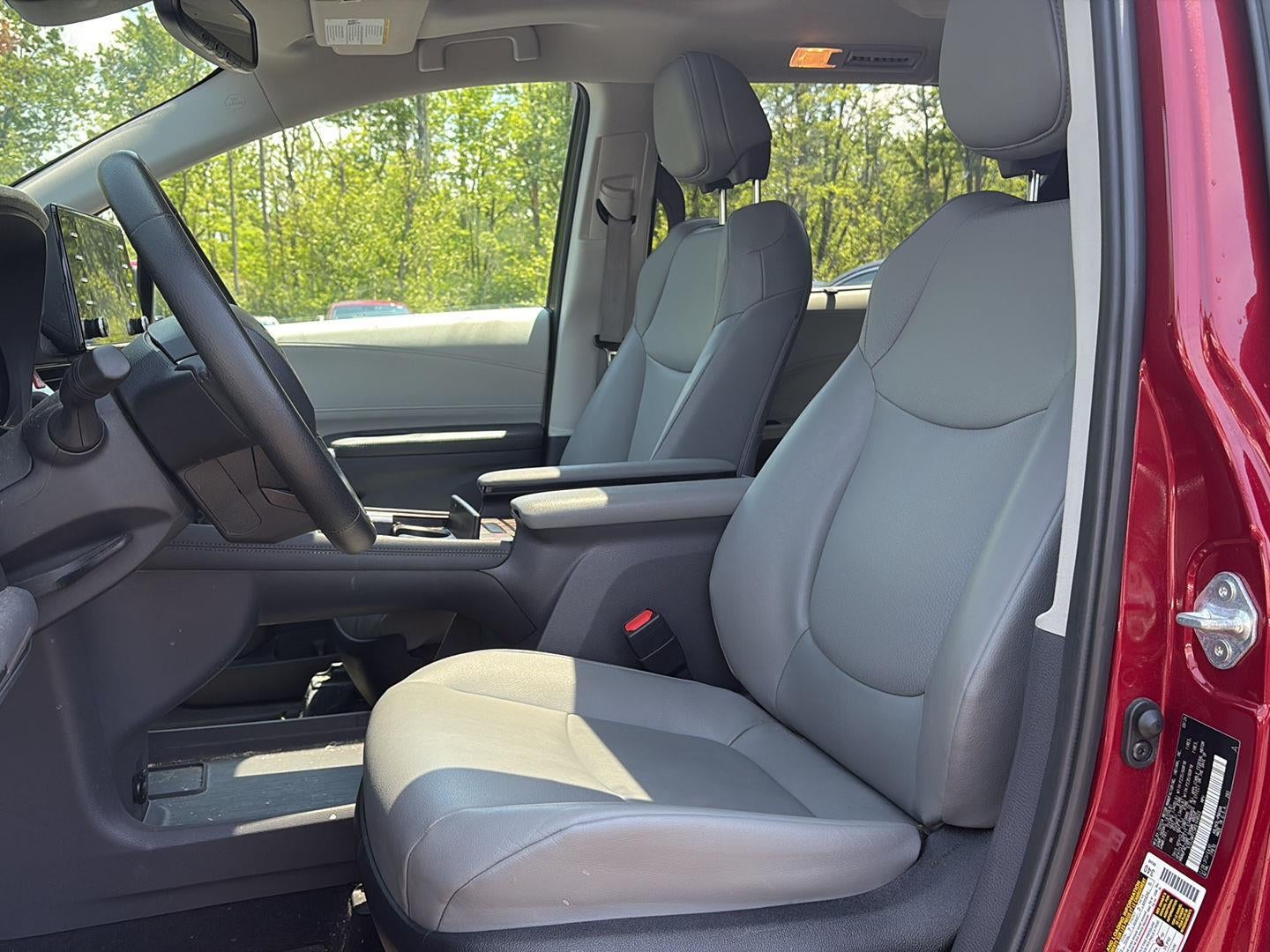 2024 Toyota Sienna XLE