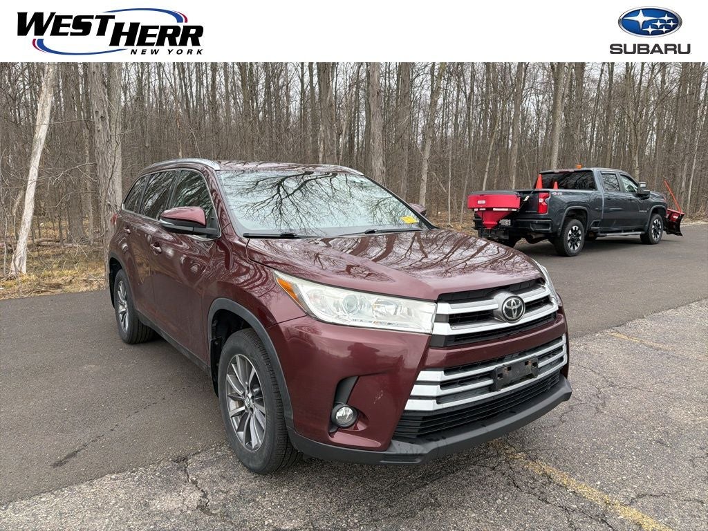 2019 Toyota Highlander Base