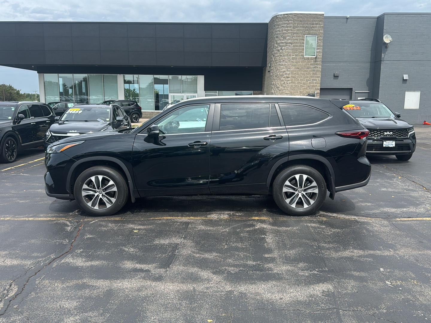 2024 Toyota Highlander XLE