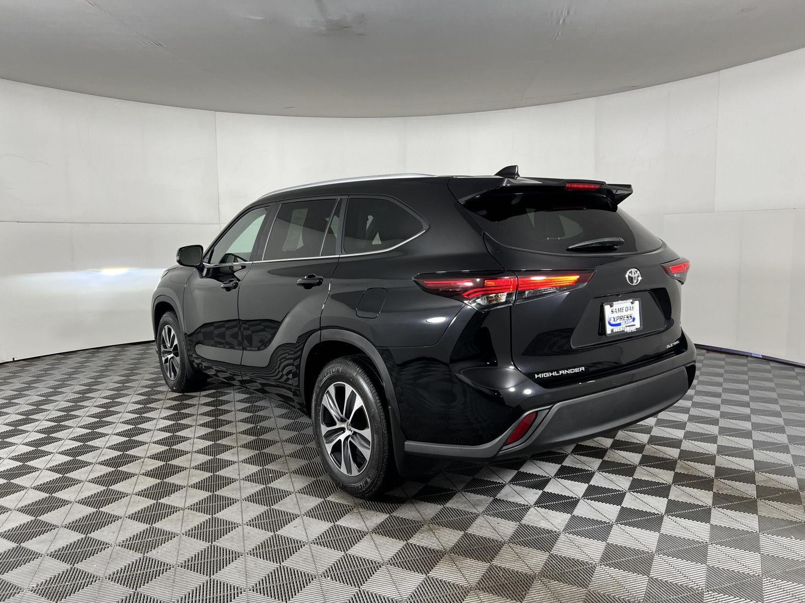 2024 Toyota Highlander XLE