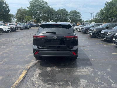 2024 Toyota Highlander XLE