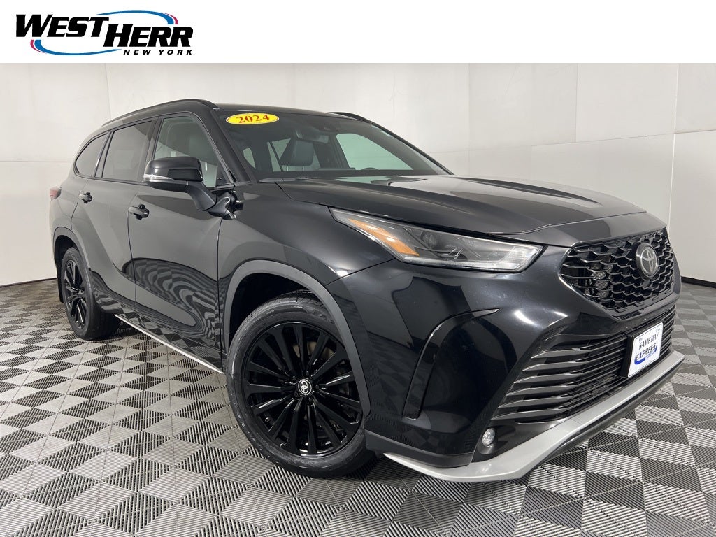 2024 Toyota Highlander Base