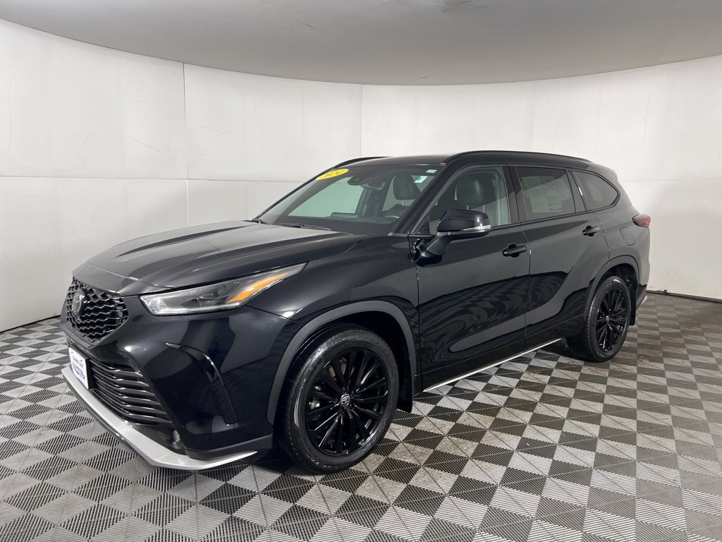 2024 Toyota Highlander Base