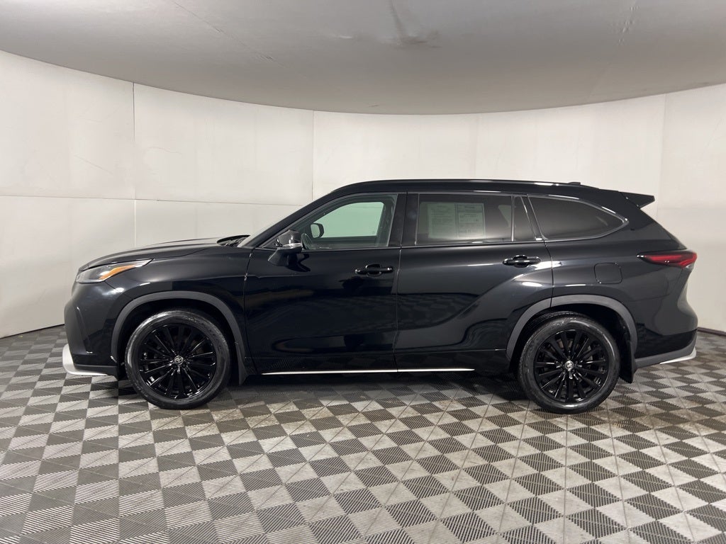 2024 Toyota Highlander Base