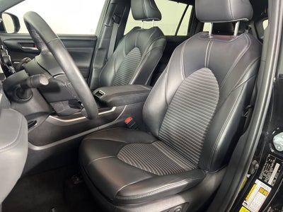 2024 Toyota Highlander Base