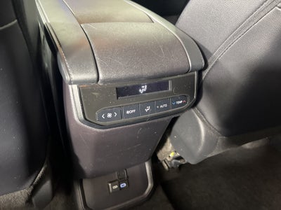 2024 Toyota Highlander Base