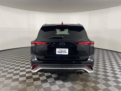 2024 Toyota Highlander Base