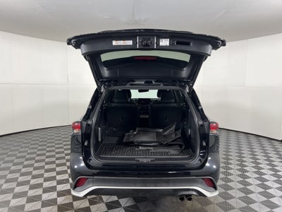 2024 Toyota Highlander Base