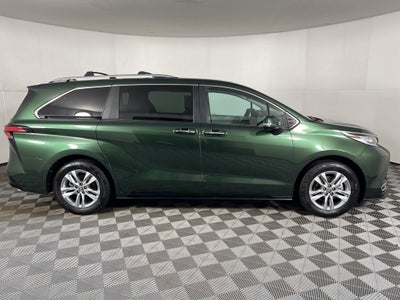 2024 Toyota Sienna Limited 7 Passenger