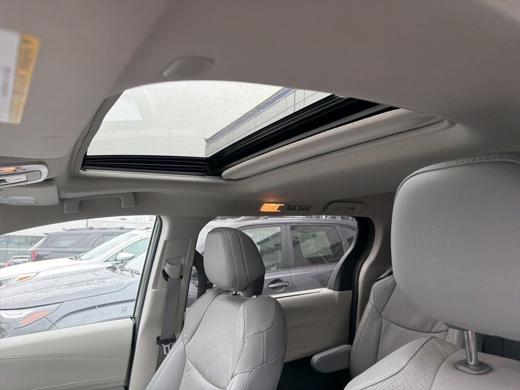 2024 Toyota Sienna Limited 7 Passenger