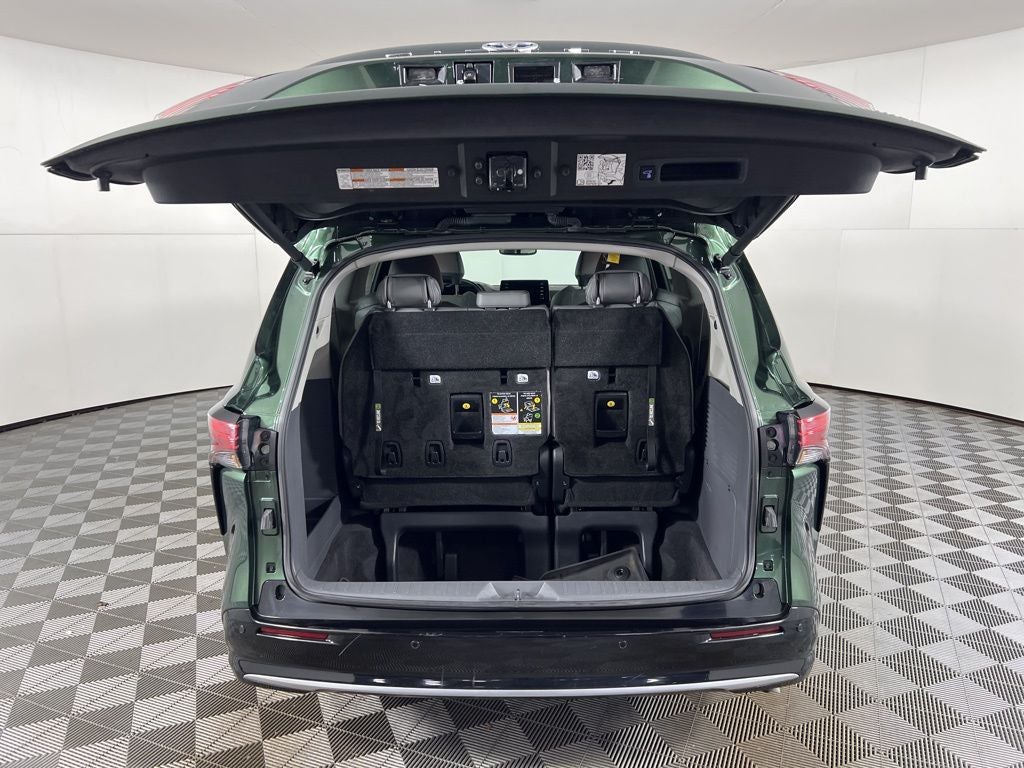 2024 Toyota Sienna Limited 7 Passenger