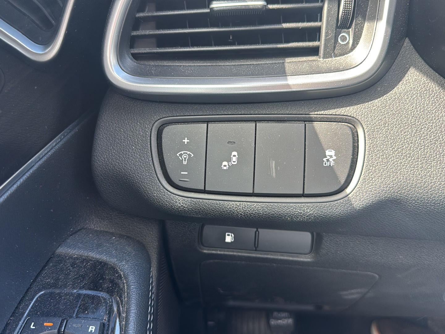 2019 Kia Sorento S V6