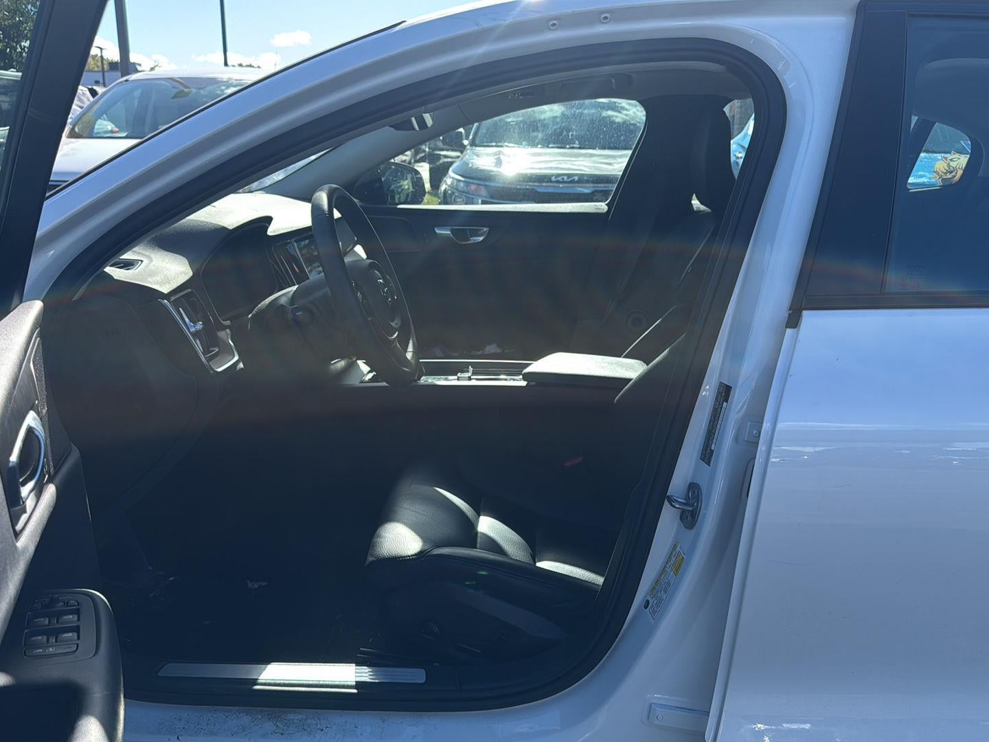 2024 Volvo S60 Plus Dark Theme