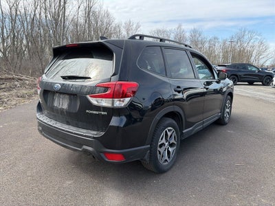 2024 Subaru Forester Premium