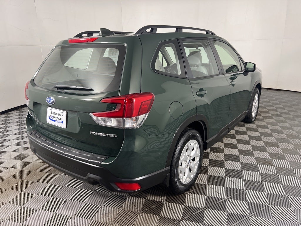 2022 Subaru Forester Base