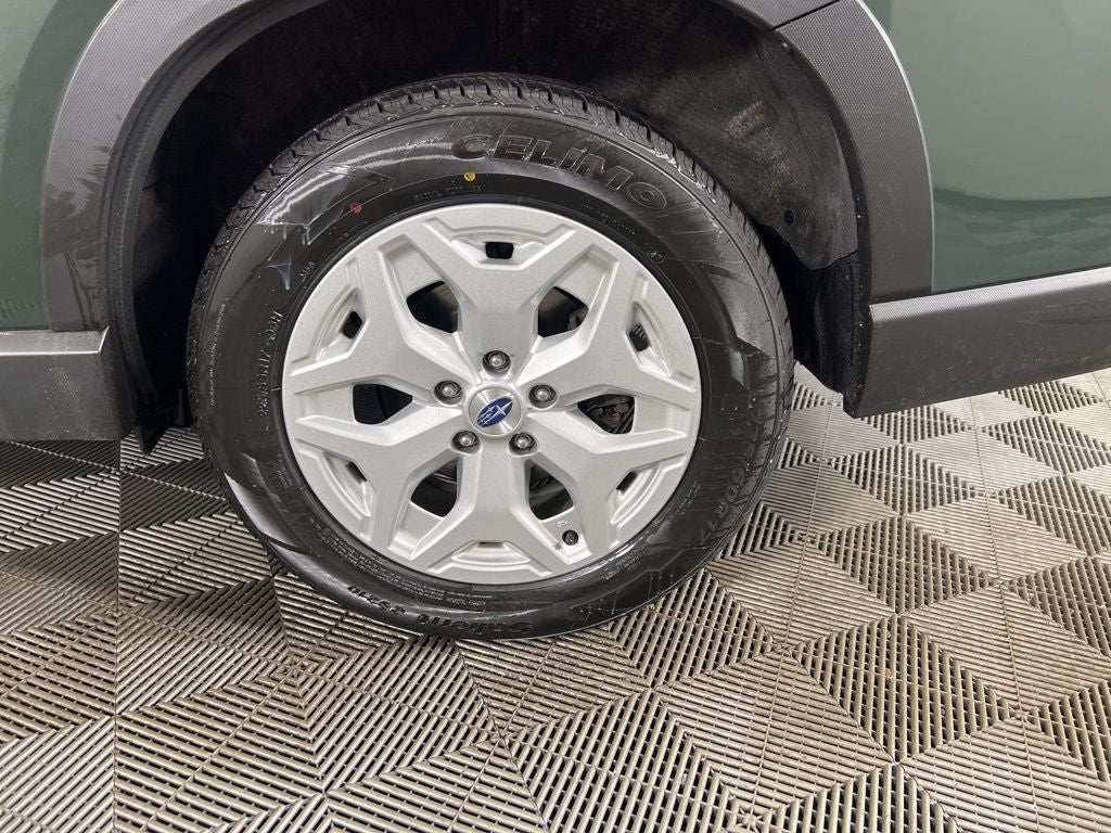 2023 Subaru Forester Base