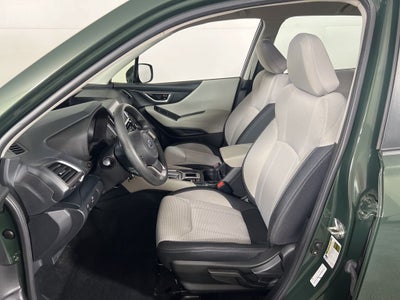 2023 Subaru Forester Base