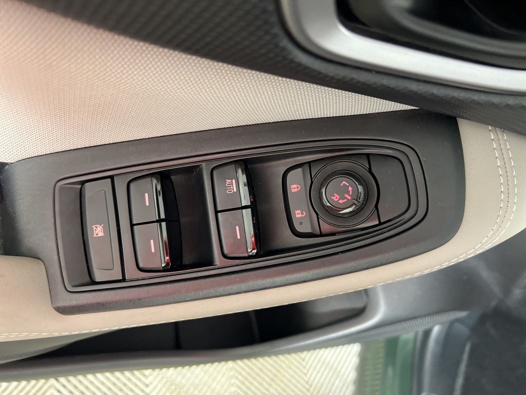 2023 Subaru Forester Base