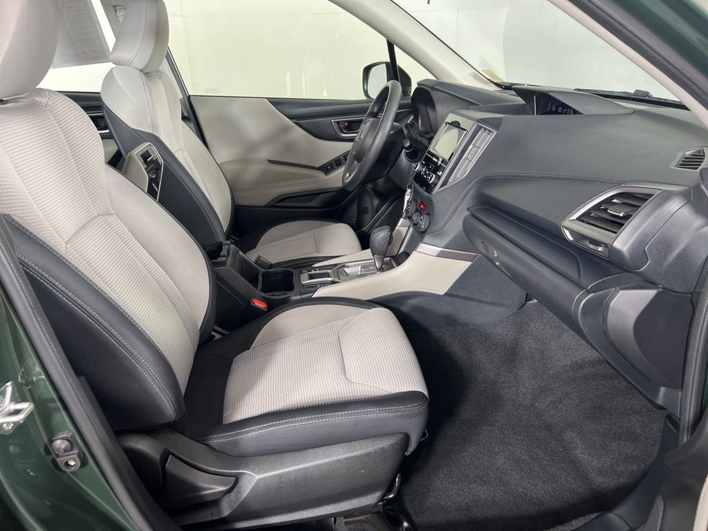 2023 Subaru Forester Base