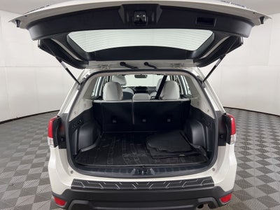 2023 Subaru Forester Base