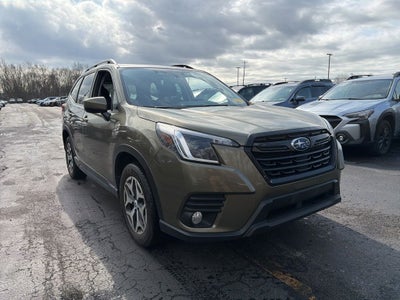 2022 Subaru Forester Premium