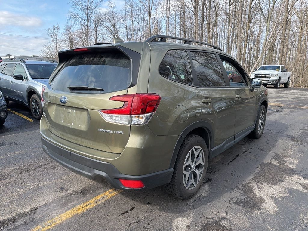 2022 Subaru Forester Premium