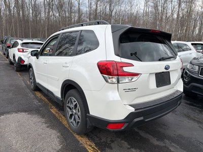 2024 Subaru Forester Premium